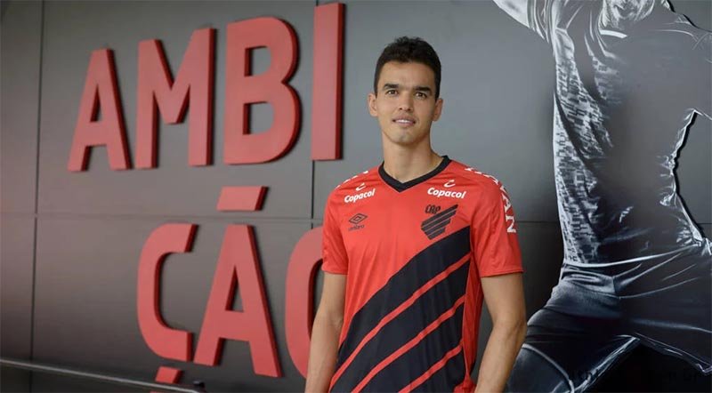 Atlético Nacional faz cobrança por Aguilar e lamenta 
