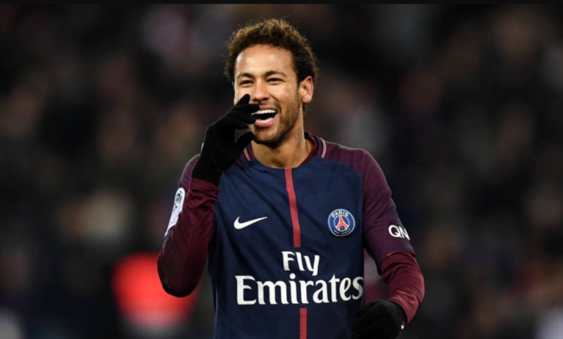 Neymar terá que aceitar redução salarial para voltar ao Barcelona