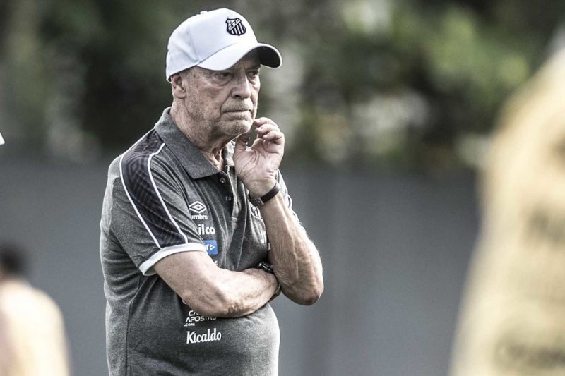 Técnico do Santos mostra dúvida sobre realização do Brasileiro e da Copa do Brasil
