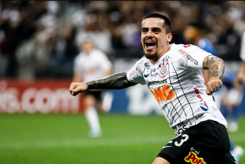 Fagner explica como Jô pode agregar ao Corinthians e fala sobre corte no salário