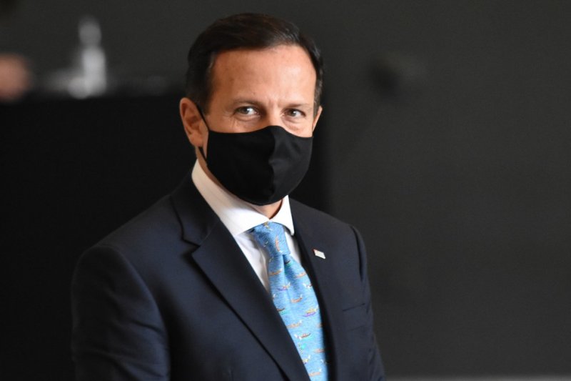 Doria aprova protocolo e Paulistão será retomado dia 22