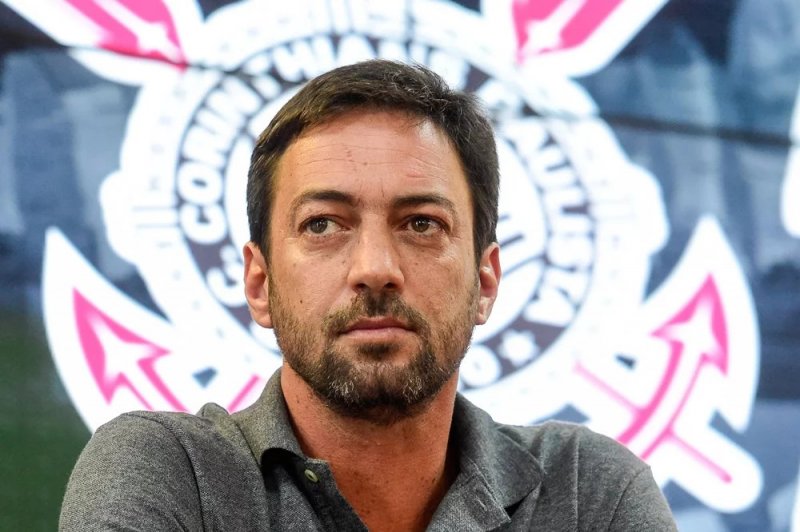 Corinthians volta a ter três meses de salários atrasados