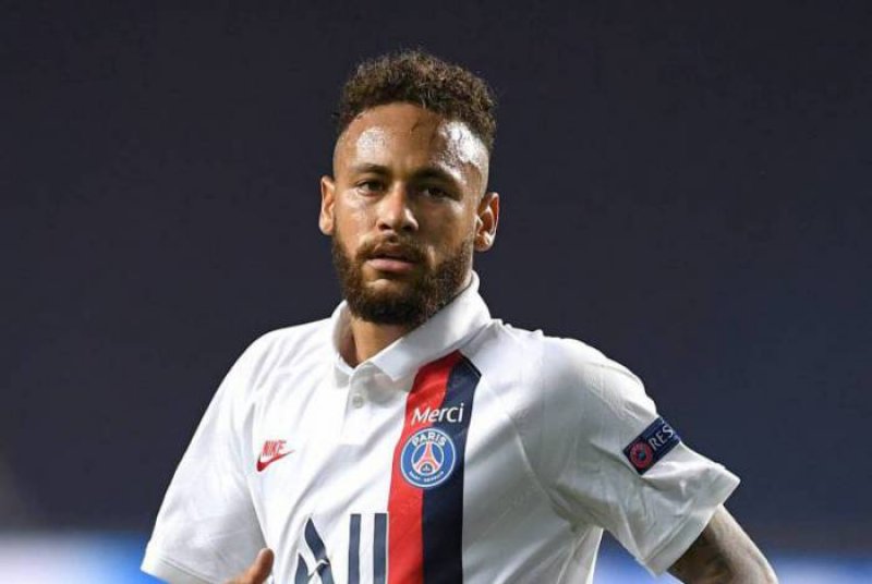 Neymar testa positivo para Covid-19