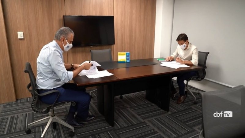 Tite convoca a Seleção Brasileira nesta sexta