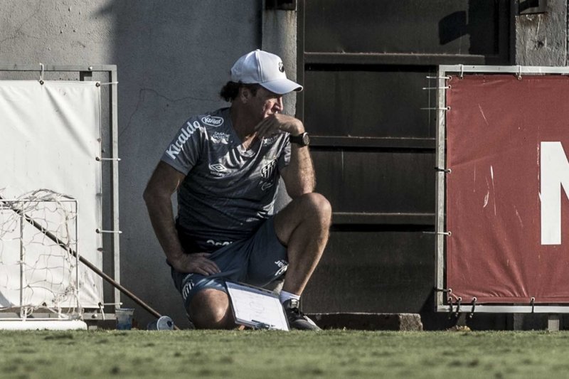 Santos enfrenta o Botafogo no Rio