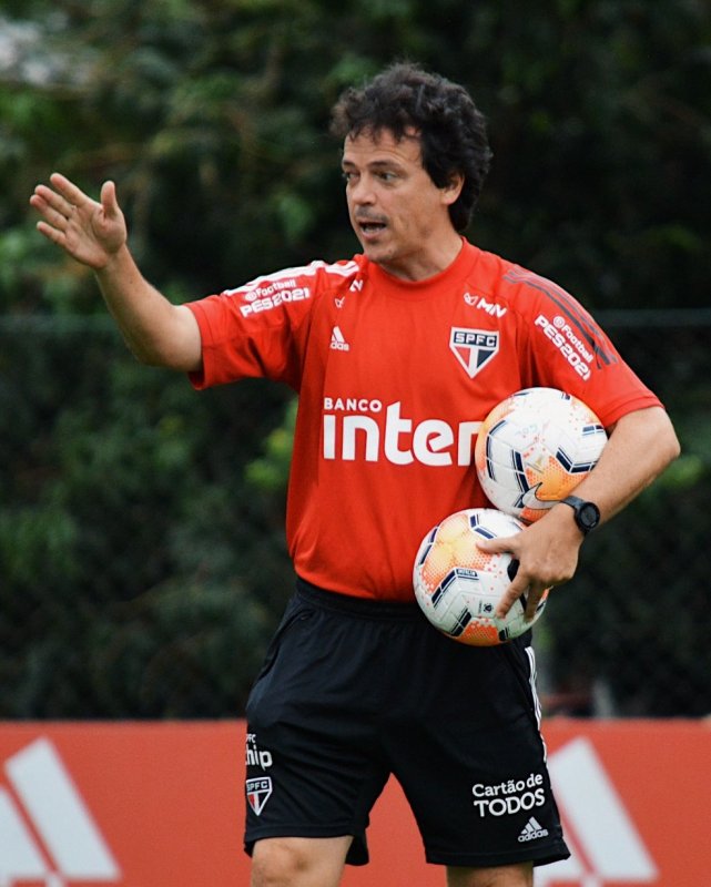 São Paulo entra em campo hoje pela Libertadores