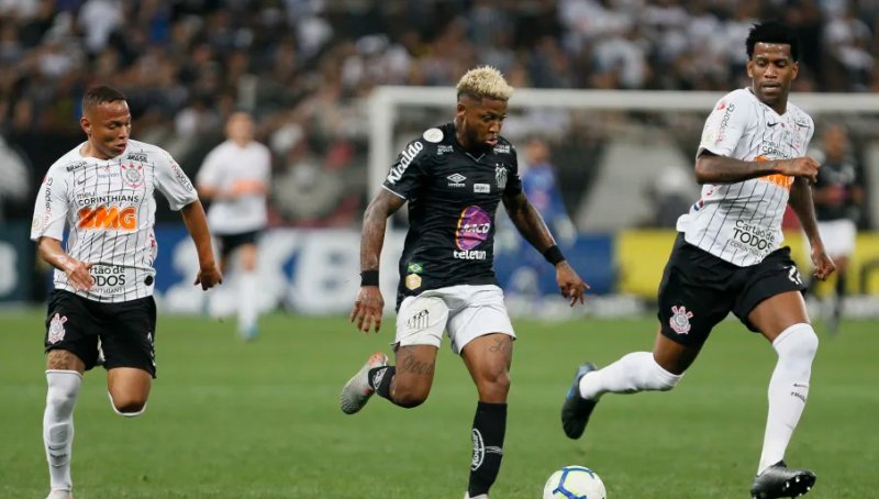Corinthians e Santos jogam elo Brasileirão