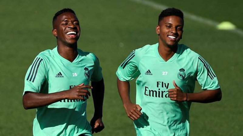 Imprensa elogia Rodrygo e Vinicius Júnior