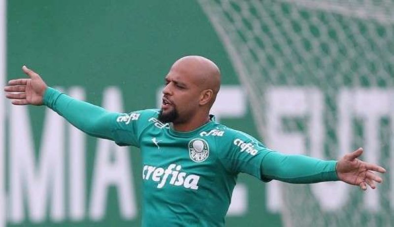 Felipe Melo tem fratura no tornozelo e desfalca o Palmeiras