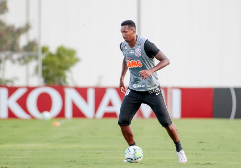 Cazares, Jô e Mosquito podem ser novidades no Corinthians