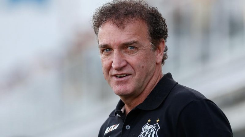 Santos mantém time titular indefinido