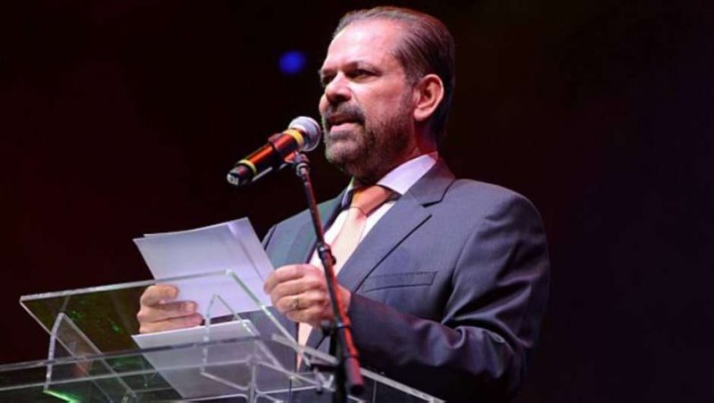 Reinaldo Carneiro Bastos, presidente da FPF, testa positivo para Covid-19