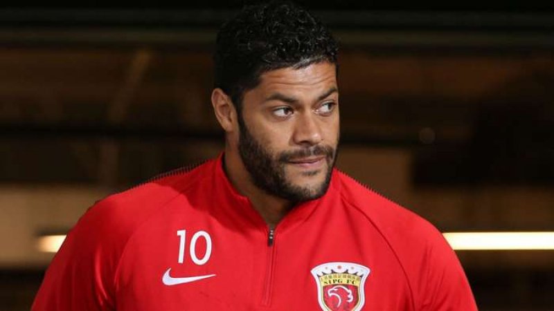 Negociação avança e Hulk dá prioridade ao Palmeiras