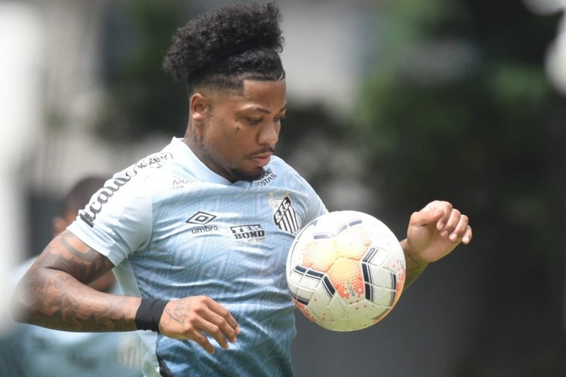 Santos enfrenta o Boca Juniors hoje pela Libertadores