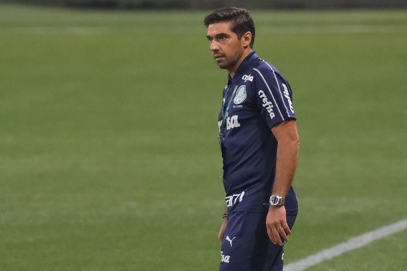Abel destaca importância do Palmeiras manter a sua identidade na final da Copa Libertadores