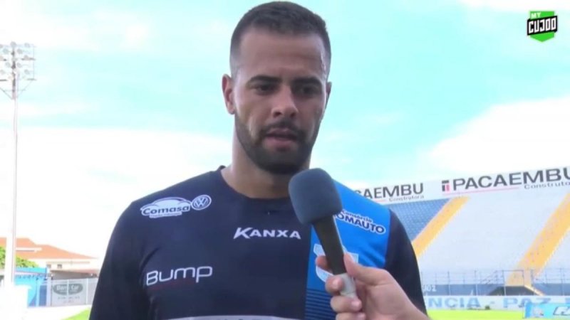 Penapolense contrata o goleiro Igor