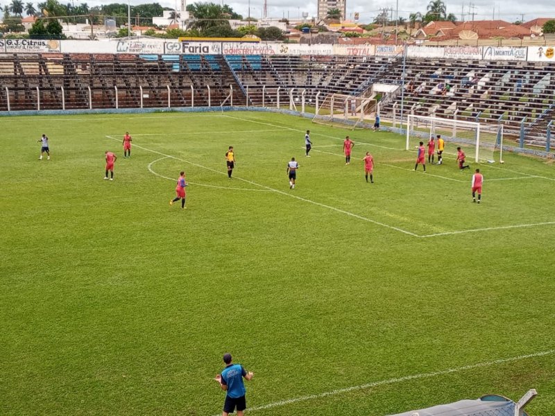 Penapolense perde para o Monte Azul em amistoso