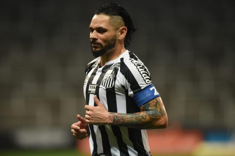 Santos enfrenta o Ituano hoje na Vila