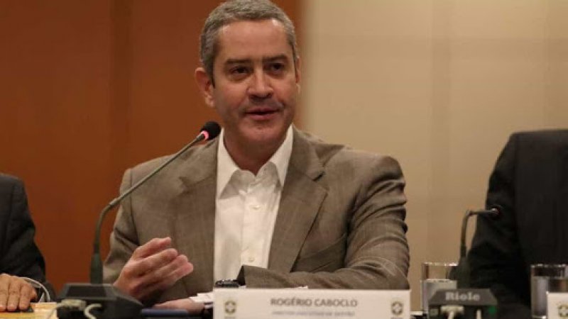 Presidente da CBF usa tom agressivo e se mantém contra paralisação do futebol