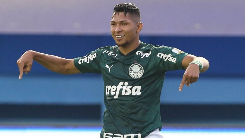 Rony é liberado de punição da Fifa após êxito de recurso do Palmeiras ao CAS