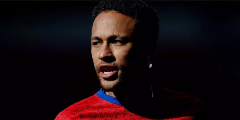 Em rede social, Neymar nega chance de jogar  no São Paulo e diz que 
