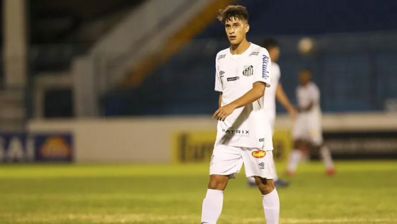 Clube canadense faz oferta pelo penapolense Pirani