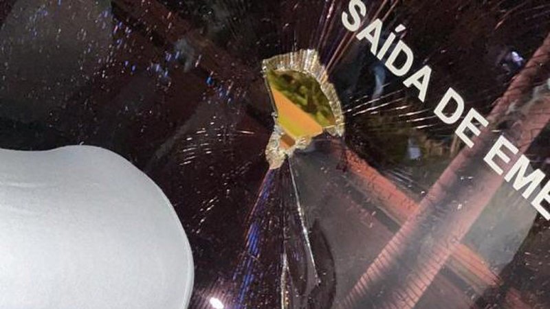 Ônibus da Ponte Preta é atacado e atletas apresentam ferimentos 