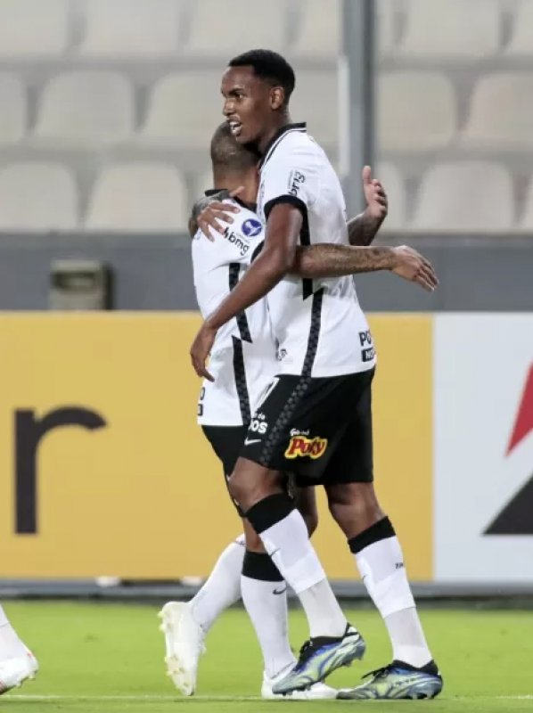 Corinthians joga contra o Novorizontino