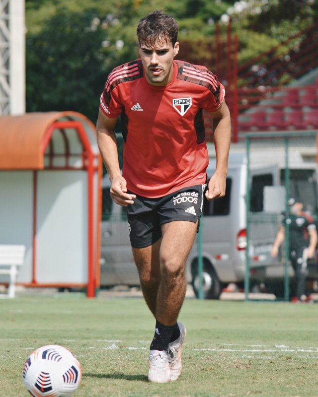 Crespo deve poupar titulares contra o Rentistas