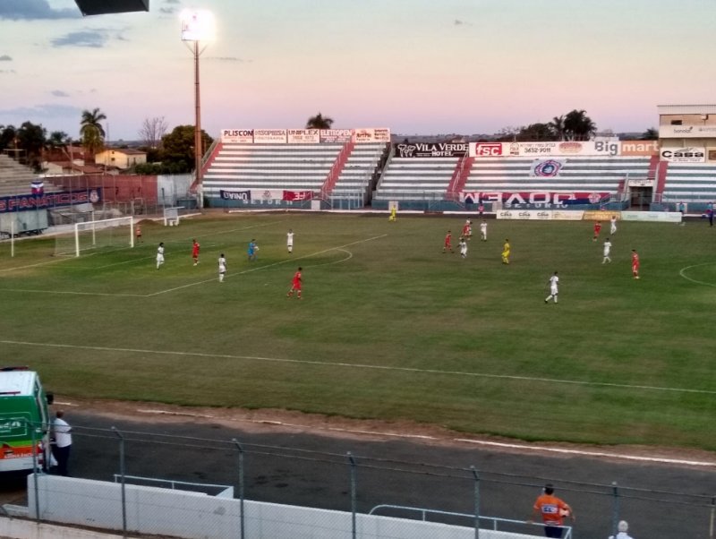 Penapolense empata e está praticamente rebaixado para a 4ª divisão do Paulista