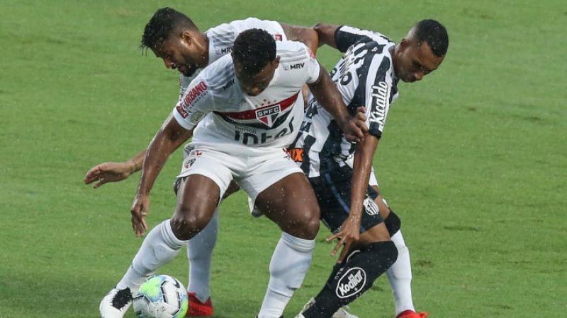 Santos bate o São Paulo em clássico e volta a vencer no Brasileirão