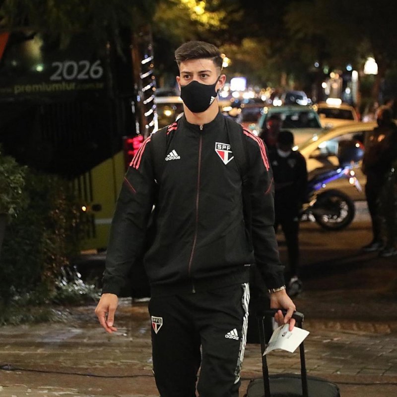São Paulo enfrenta o Racing pela Libertadores hoje
