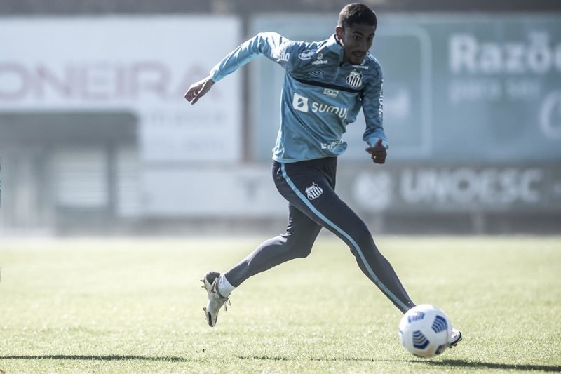 Santos enfrenta o Libertad hoje pela Sul-Americana