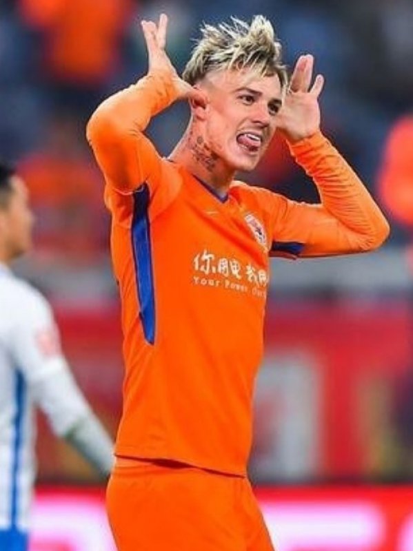 Corinthians manterá redução na folha mesmo com Roger Guedes