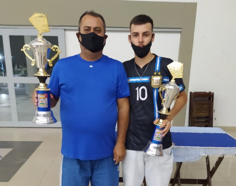 Lago Azul realiza Torneio de Truco