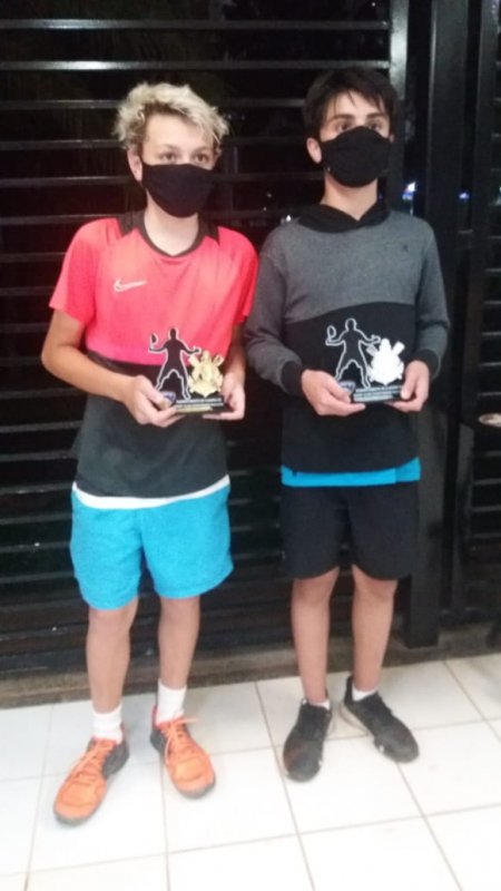 Em grande fase, tenista penapolense é campeão de torneio em São Paulo