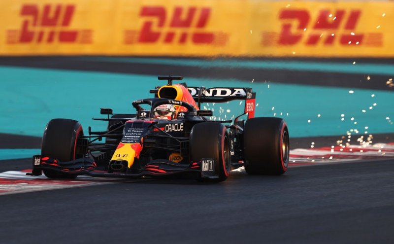 Verstappen leva 10ª pole de 2021 em Abu Dhabi e ganha força para título