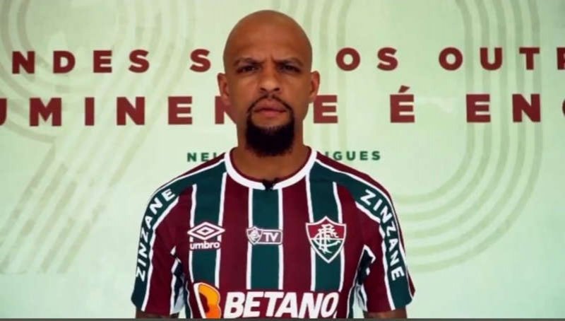 Felipe Melo assina com o Fluminense até o fim de 2024