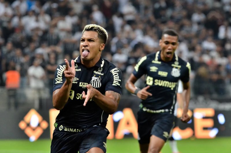 Santos defende invencibilidade de 12 anos diante do Guarani