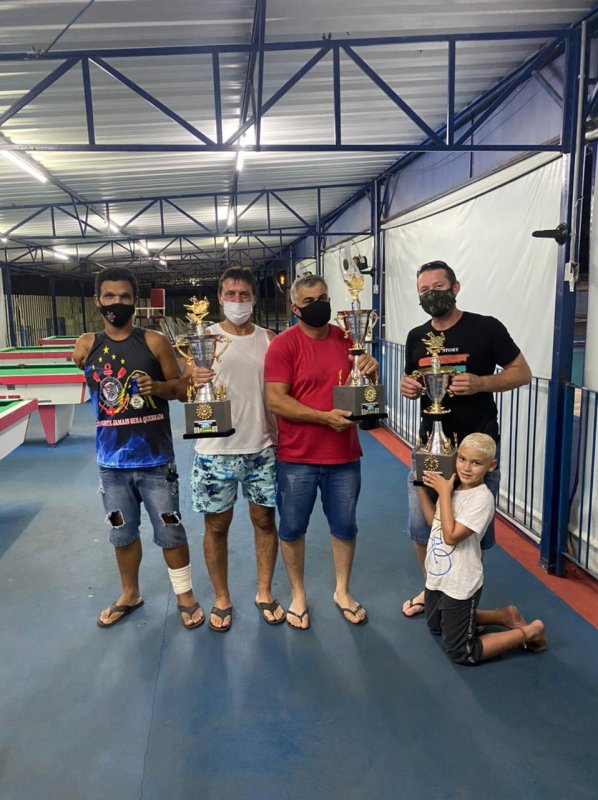 Veio vence Torneio de Bilhar no Lago Azul