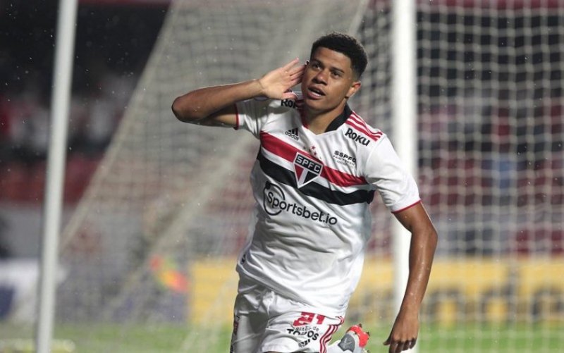São Paulo enfrenta a Ponte Preta neste domingo