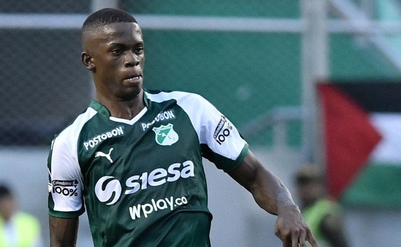 São Paulo encaminha contratação de Andrés Colorado, volante colombiano