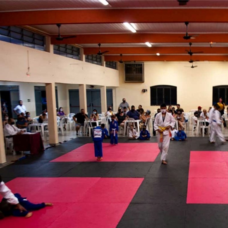 Esporte oferece judô gratuito para crianças de 3 a 5 anos