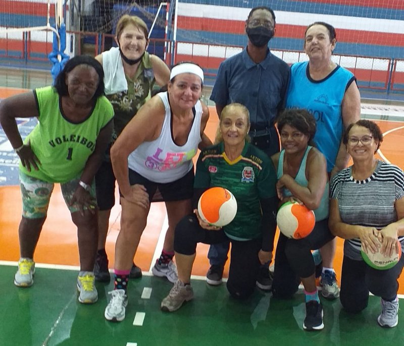 Esporte oferece vôlei adaptado  gratuito no 