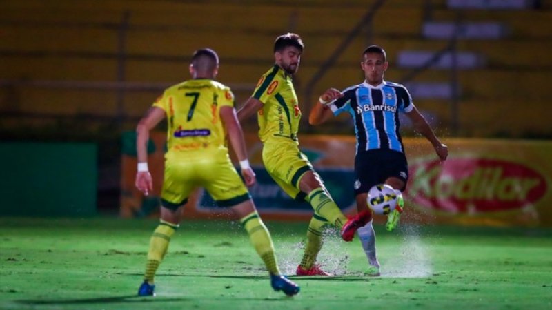 Mirassol mostra força, vence e elimina o Grêmio na Copa do Brasil