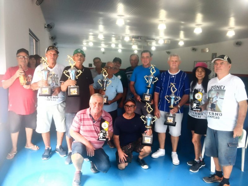 Rubino e Spina vencem Torneio de Bocha