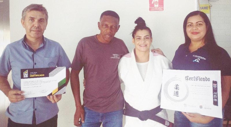 Judoca penapolense recebe faixa preta