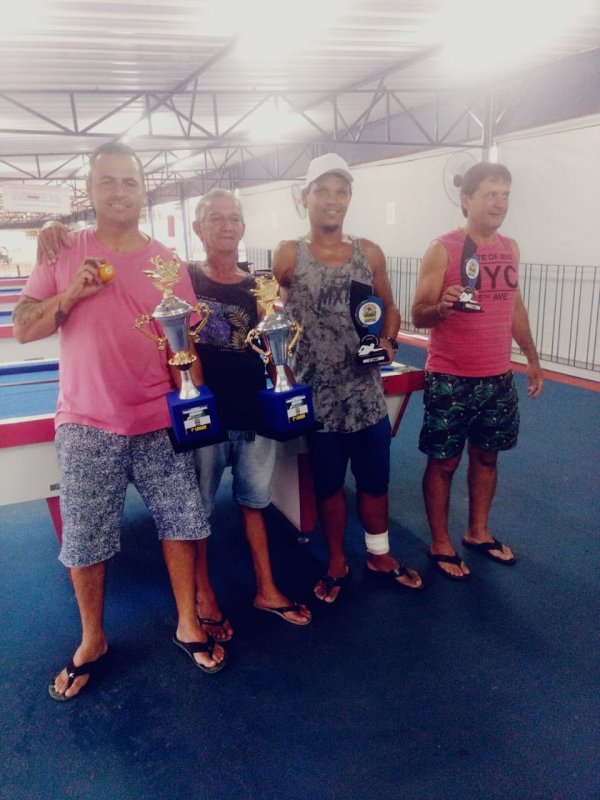 Lago Azul realiza Torneio de Bilhar 