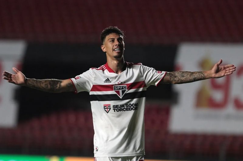 São Paulo terá reservas hoje contra o Ayacucho