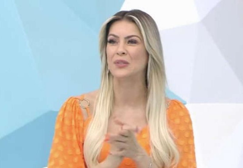 Renata Fan se emociona em despedida de D Alessandro do Internacional